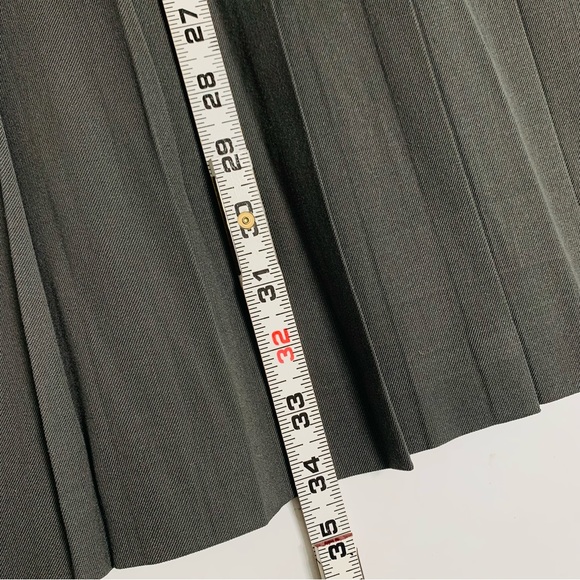 Austin Reed Gray Skirt Wool Pleated Below the Knee Skirt Size 12 Long Skirt - Picture 11 of 13